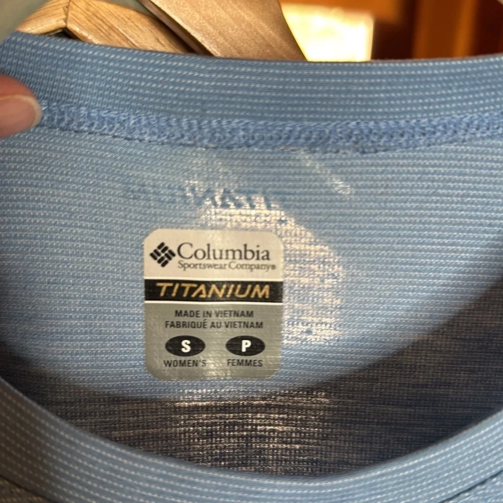 Columbia Titanium Blue Fitted Muscle Tee Sleeveless Size Small